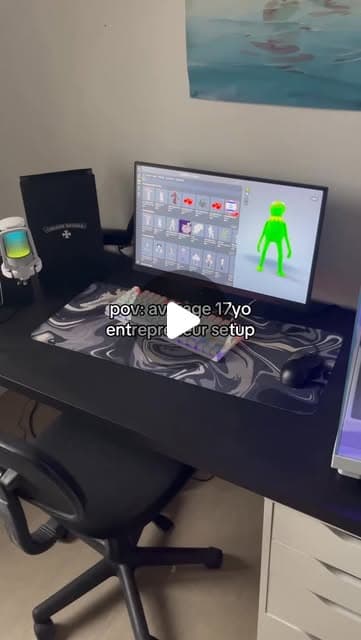 Reel « pov: average 17yo entrepreneur setup »