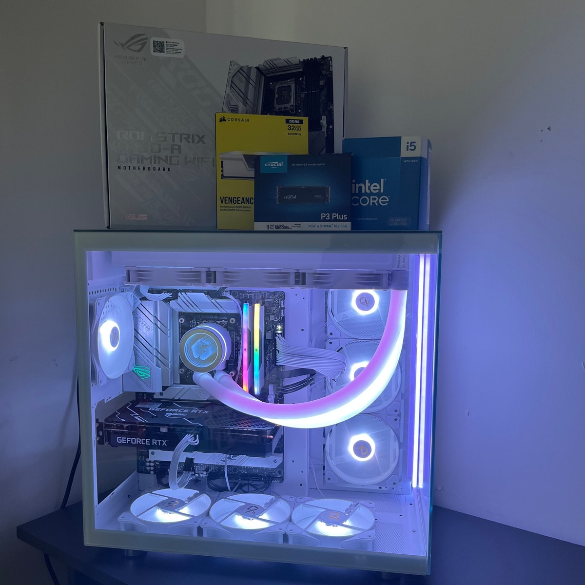 PC blanc ROG Strix, Intel Core i5 et watercooling